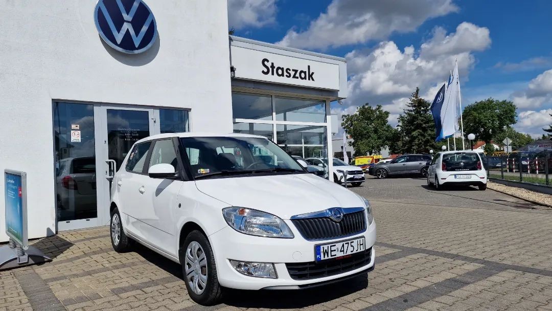 Nissan YAMA skoda fabia