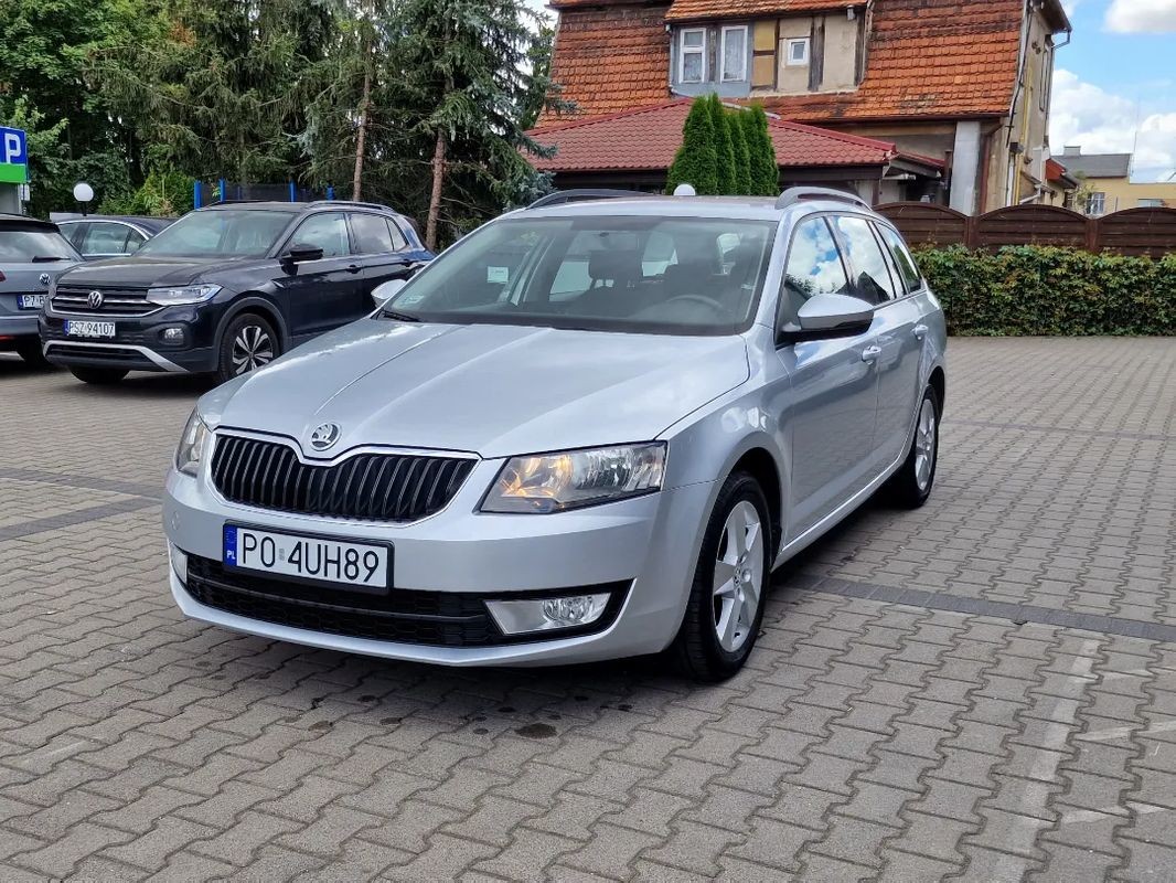 Nissan YAMA skoda octavia